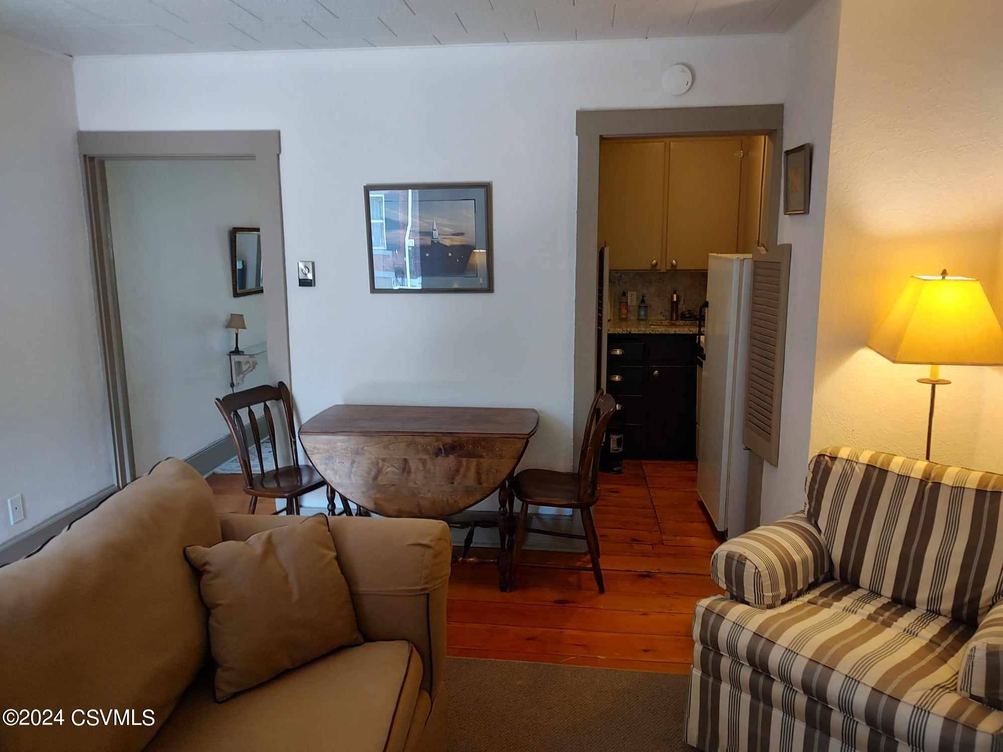 Lewisburg, PA 17837,52 S 4TH Street