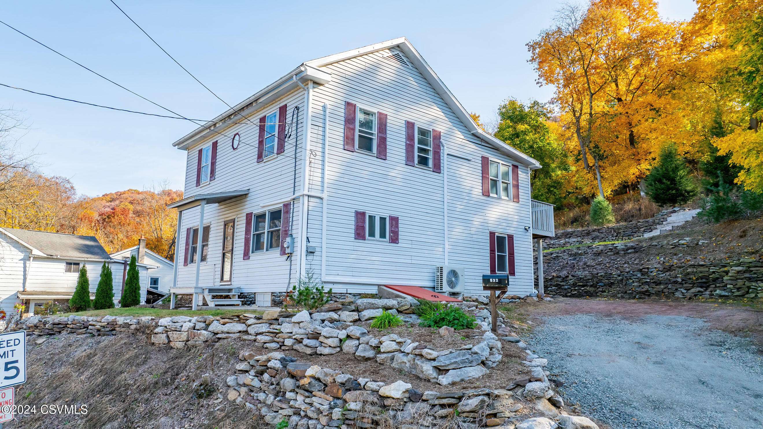 Catawissa, PA 17820,532 2 1/2 Street