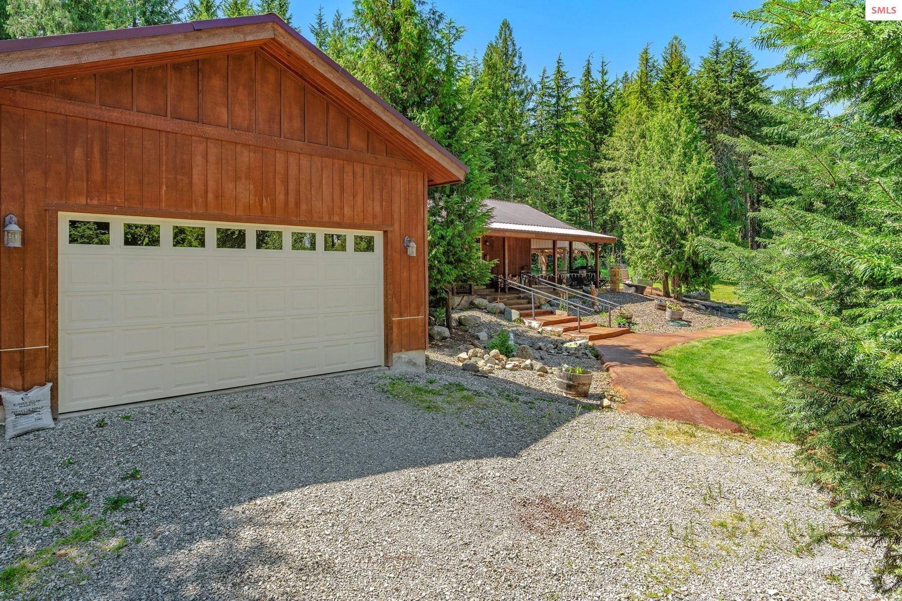 Sandpoint, ID 83864,7310 Rapid Lightning Rd