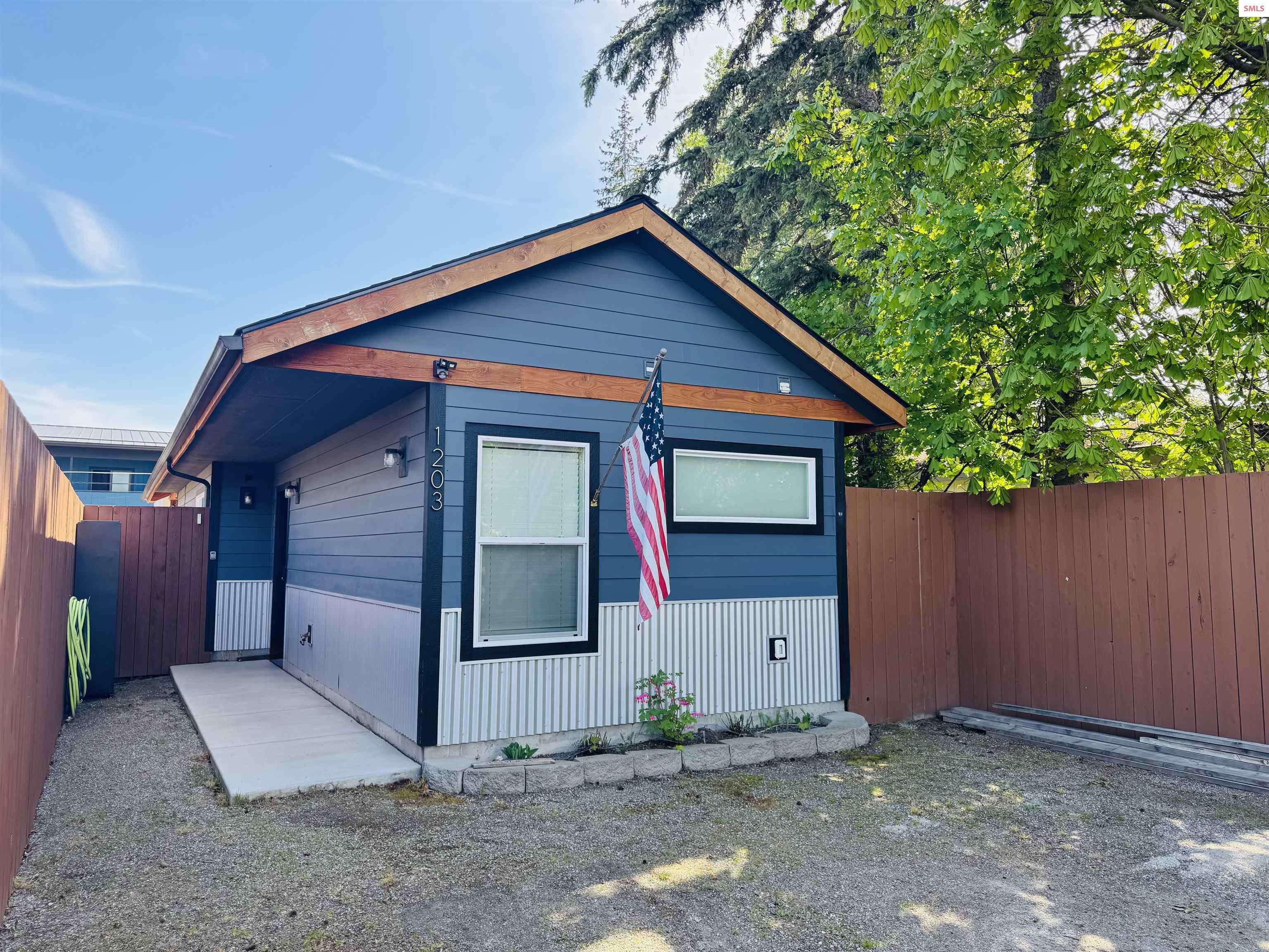 Sandpoint, ID 83864,1203 Chestnut St.