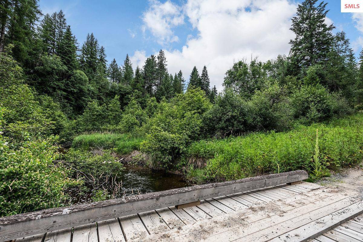 Naples, ID 83847-5318,253 Shiloh Lp