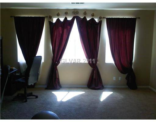 North Las Vegas, NV 89084,7032 BLUEBIRD WING Street