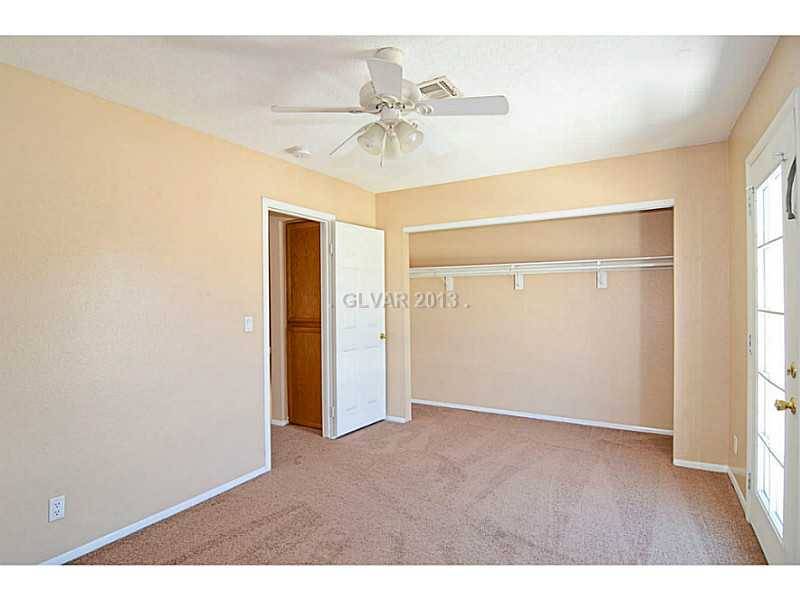 Las Vegas, NV 89156,7048 BURCOT Avenue #D49