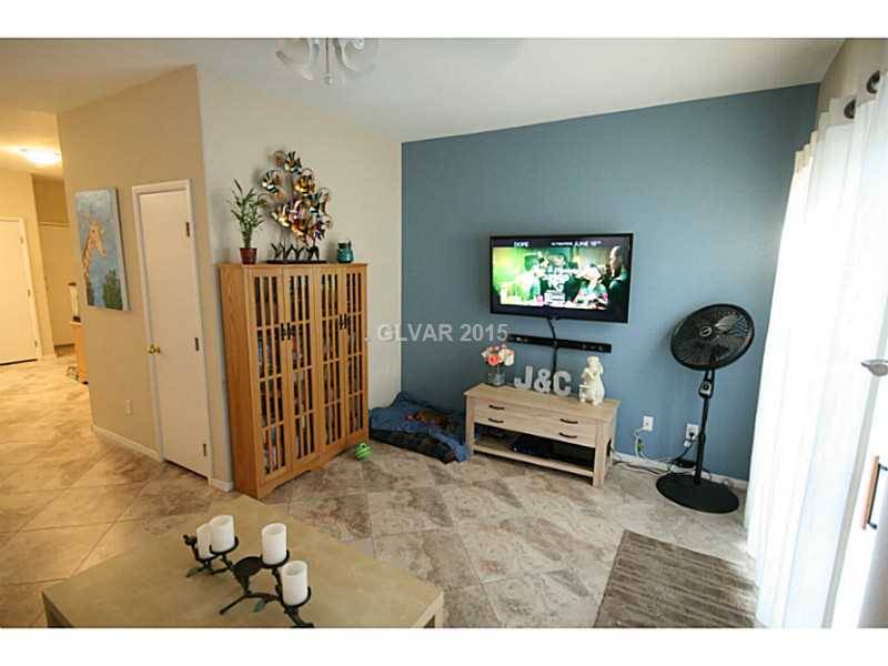 Henderson, NV 89011,6077 DRY BED Street #102