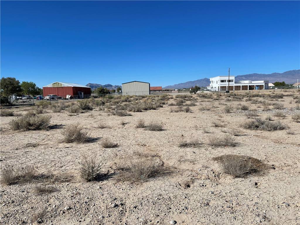 Pahrump, NV 89048,1450 Labrador Street