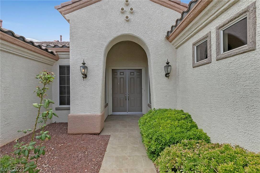 Henderson, NV 89052,2715 Evergreen Oaks Drive