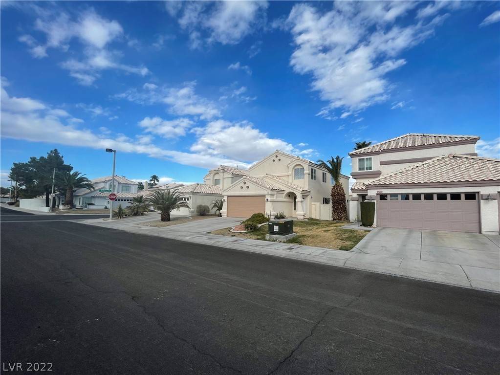 Las Vegas, NV 89117,2304 Loggerhead Road