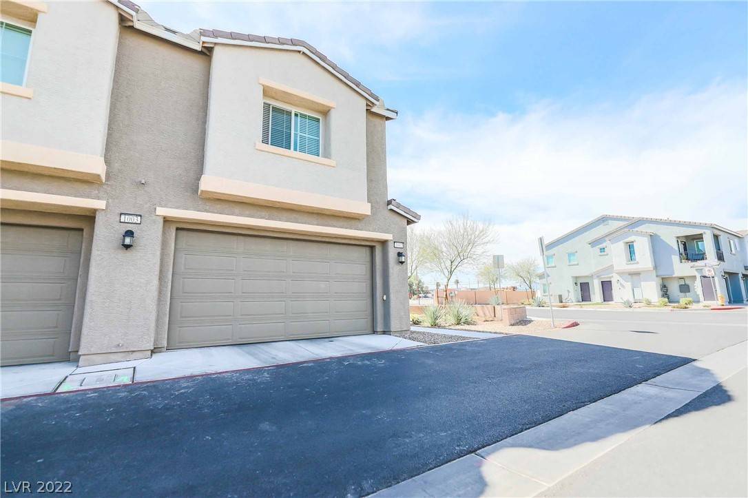 North Las Vegas, NV 89031,2635 Amazing Meadows Avenue #1002