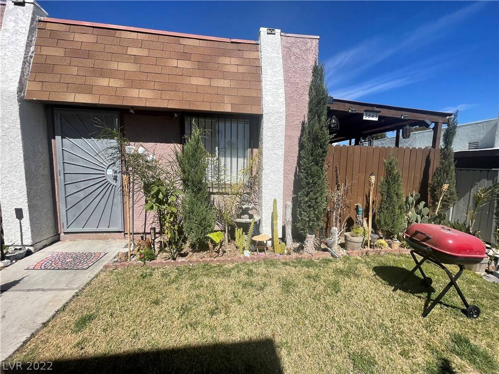 Las Vegas, NV 89120,3647 Villa Knolls East Drive