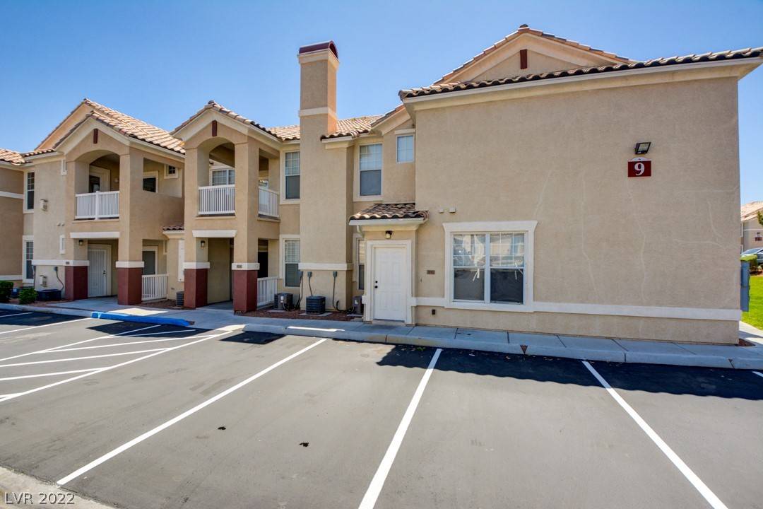 North Las Vegas, NV 89031,5855 Valley Drive #1026