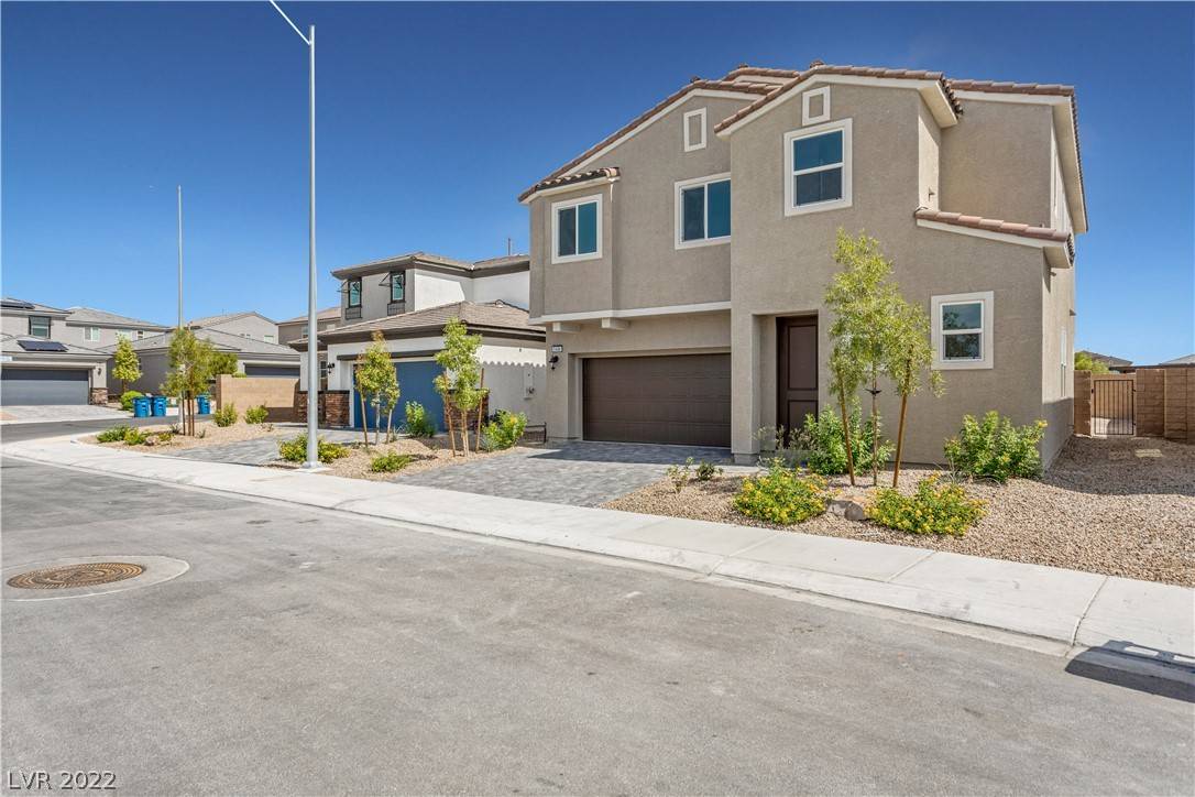 North Las Vegas, NV 89081,5446 DESERT MIRAGE Street