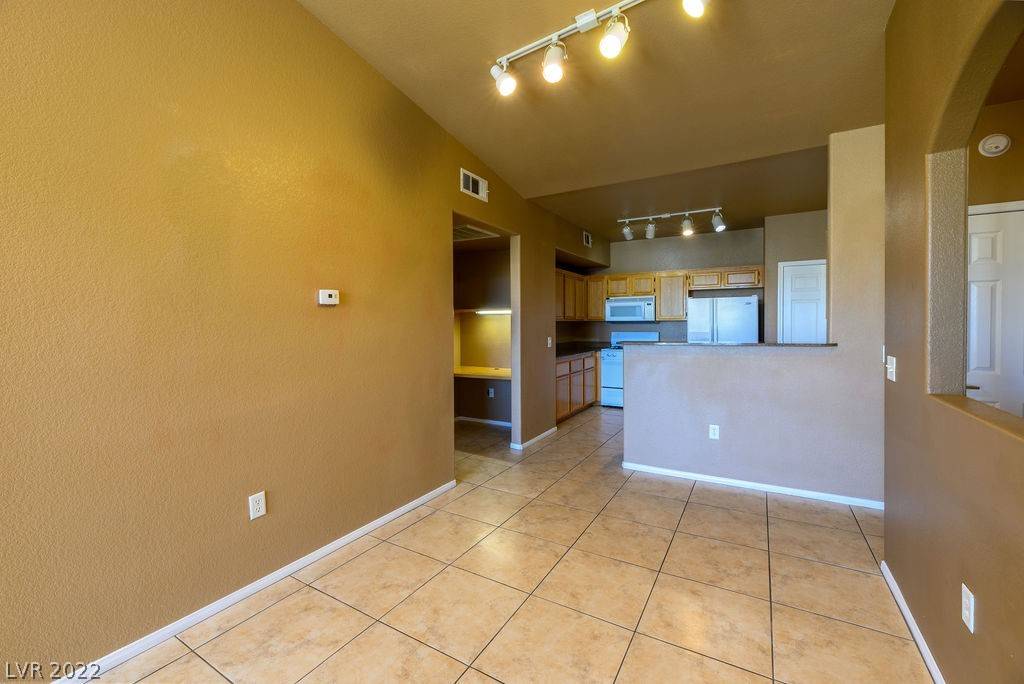 Las Vegas, NV 89147,9975 Peace Way #2037