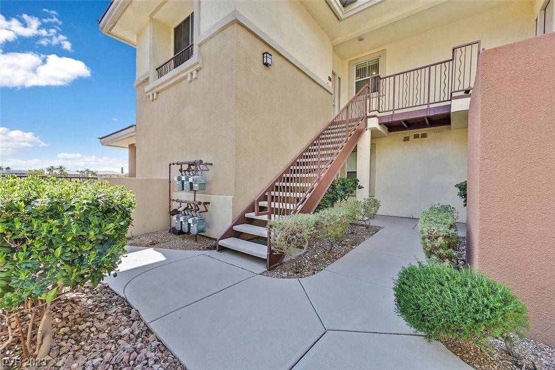 Las Vegas, NV 89144,908 Duckhorn Court #206