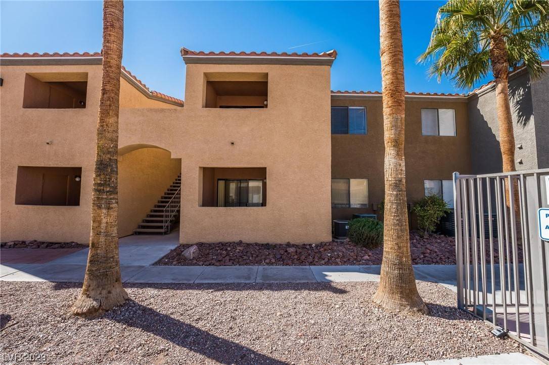 Las Vegas, NV 89128,3151 Soaring Gulls Drive #2174