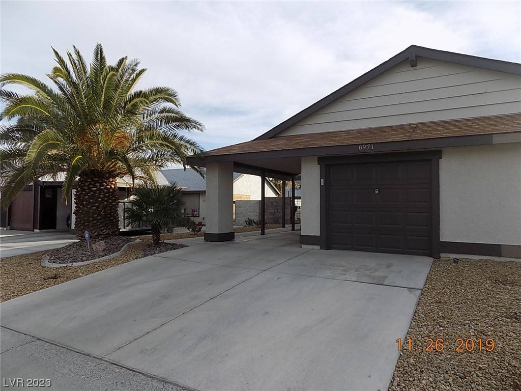 Las Vegas, NV 89147,6971 Mountain Meadow Lane