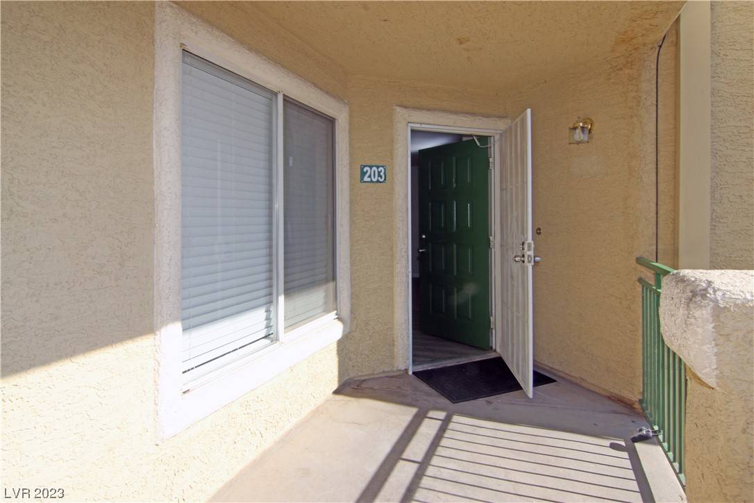 Las Vegas, NV 89110,1401 Linnbaker Lane #203