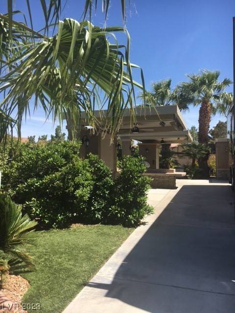 Las Vegas, NV 89139,8175 Arville Street #193