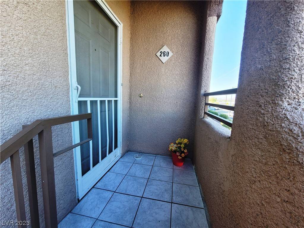 Las Vegas, NV 89122,5751 E Hacienda Avenue #260