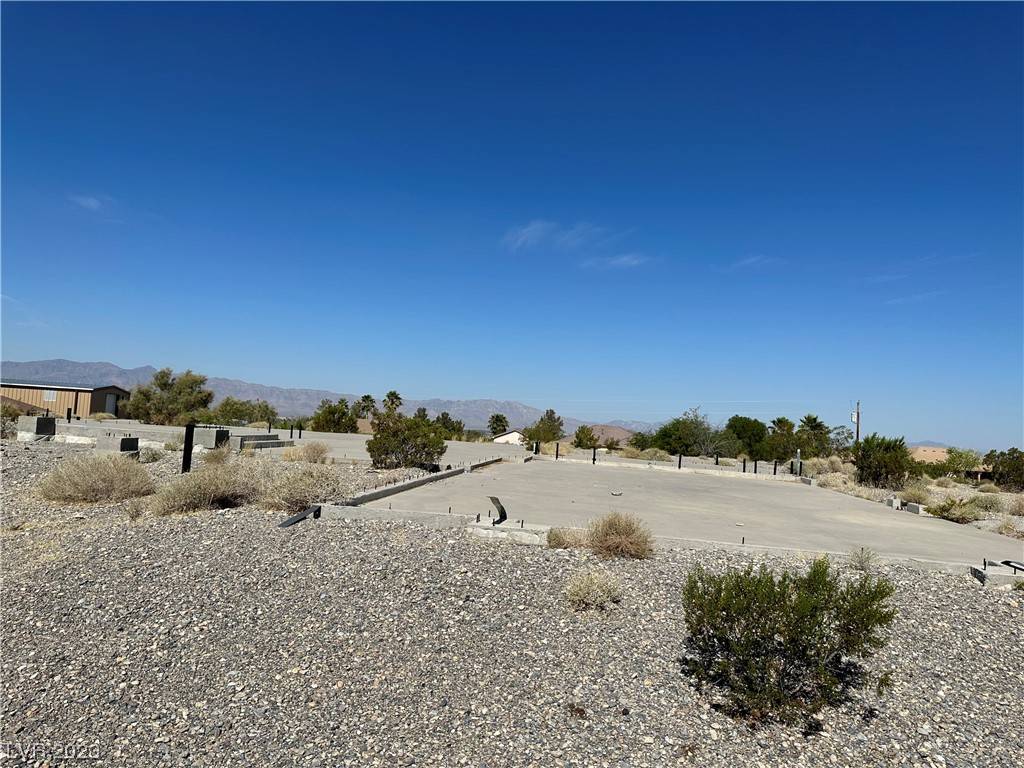 Pahrump, NV 89061,5880 Mojave Street