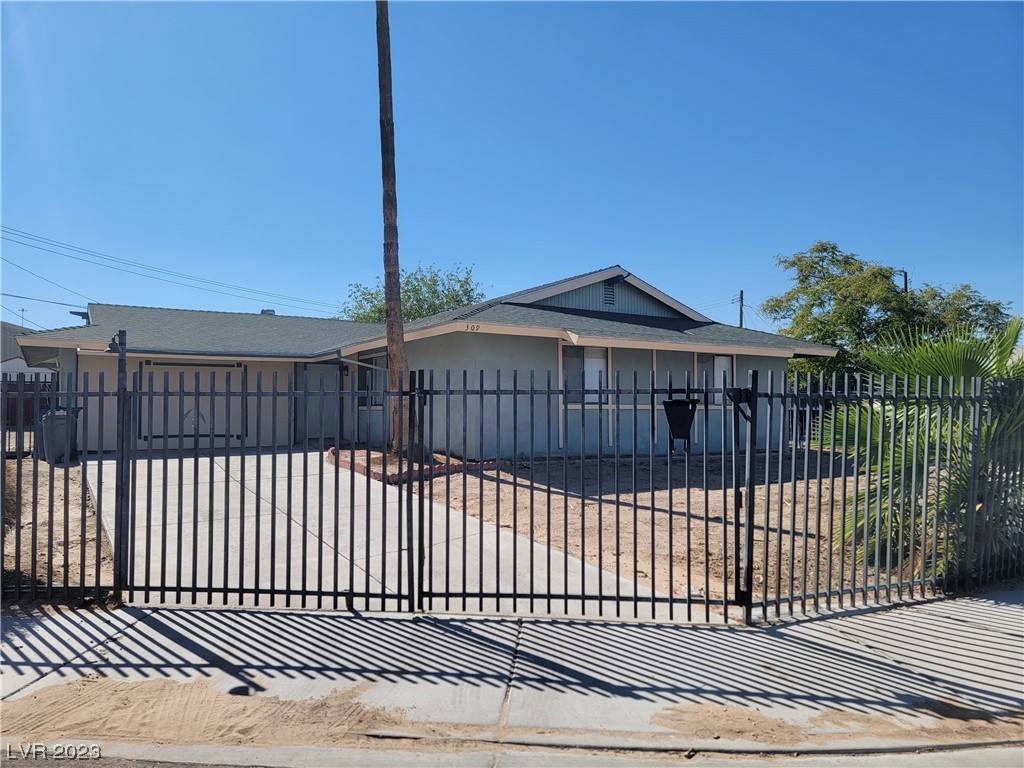 Las Vegas, NV 89107,309 Gardenia Lane