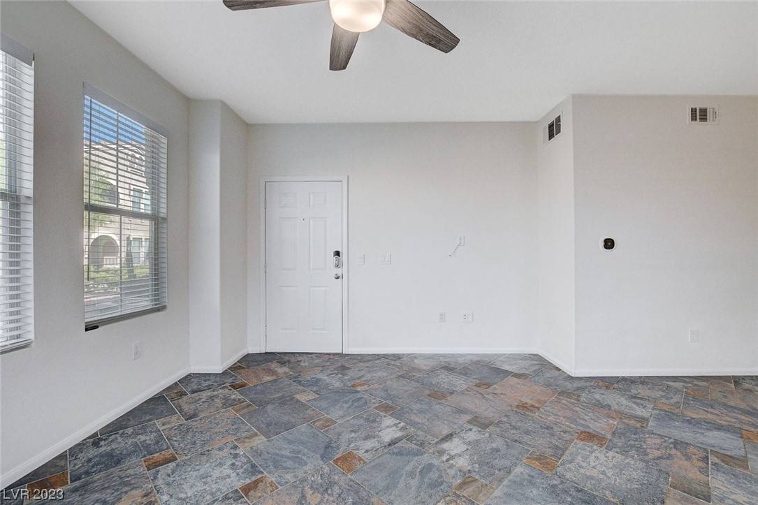 Las Vegas, NV 89129,10550 W Alexander Road #1184