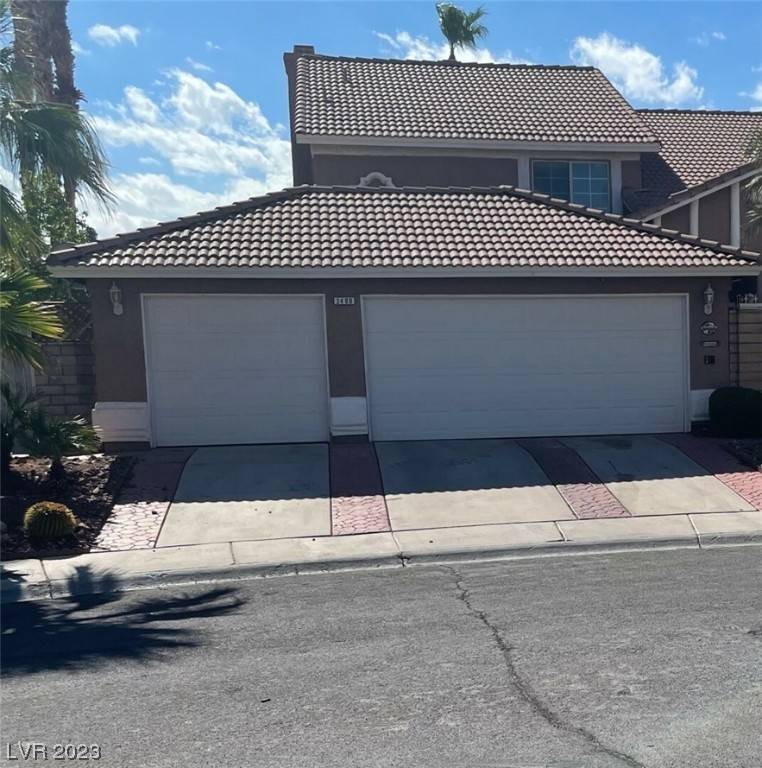 Las Vegas, NV 89108,2400 Goldenmoon Street