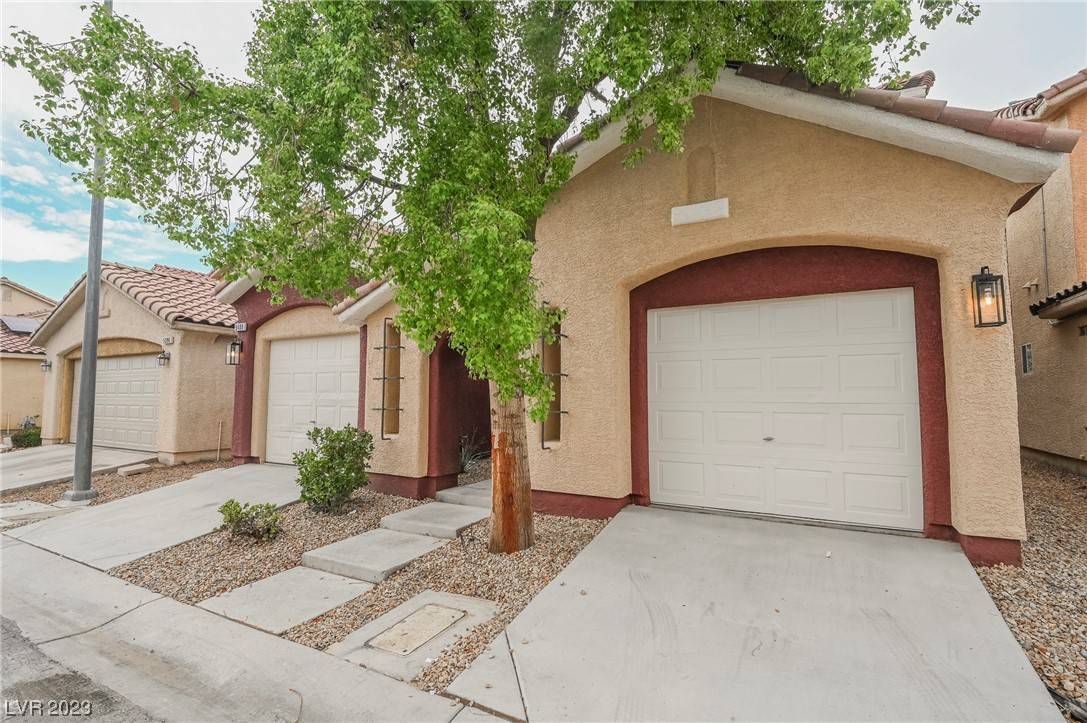 Las Vegas, NV 89122,5400 Raccoon Valley Lane