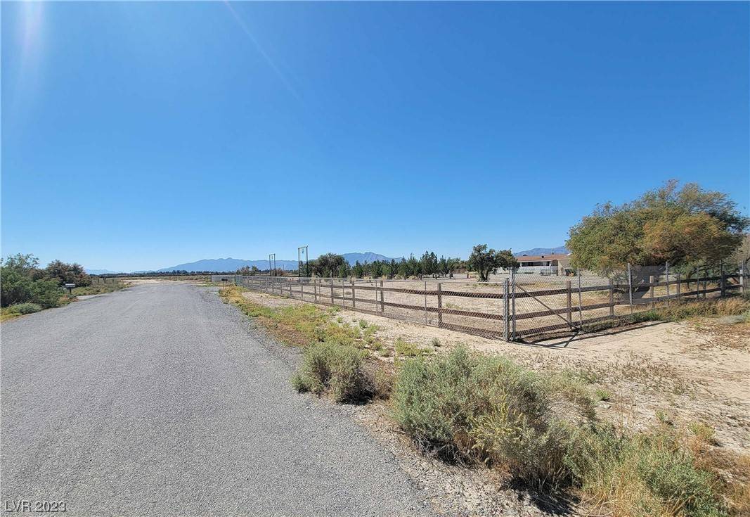 Pahrump, NV 89060,1640 Pearl Lane