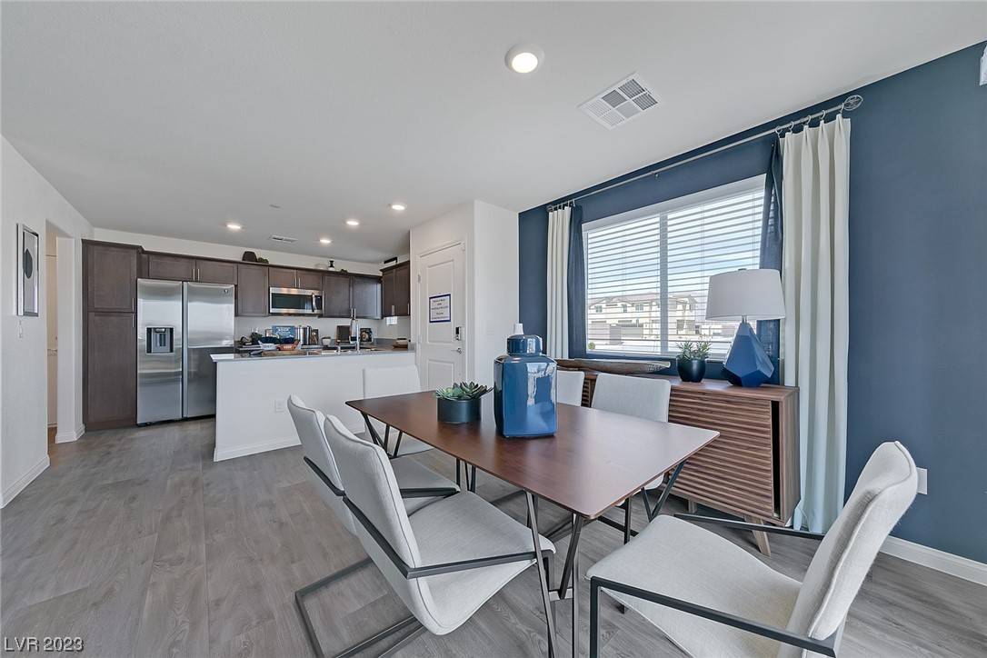 North Las Vegas, NV 89086,6824 Satin Silver Court #138