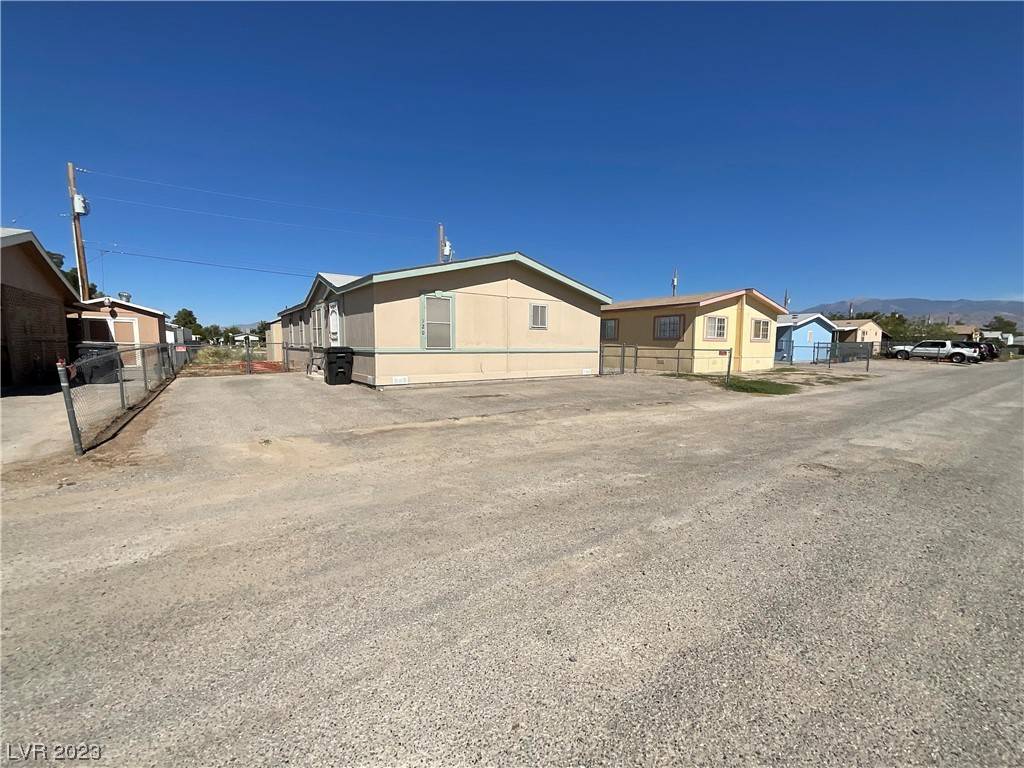 Pahrump, NV 89048,120 Queenstar Street