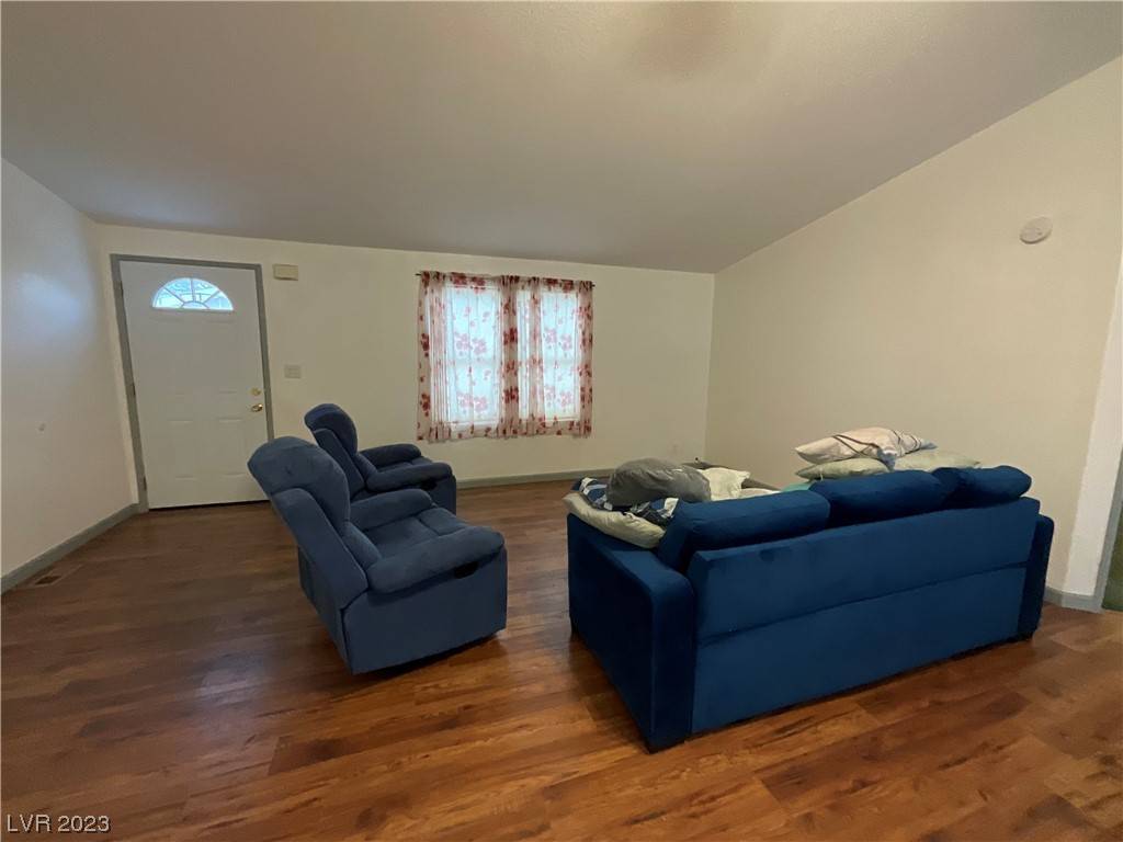 Pahrump, NV 89048,120 Queenstar Street