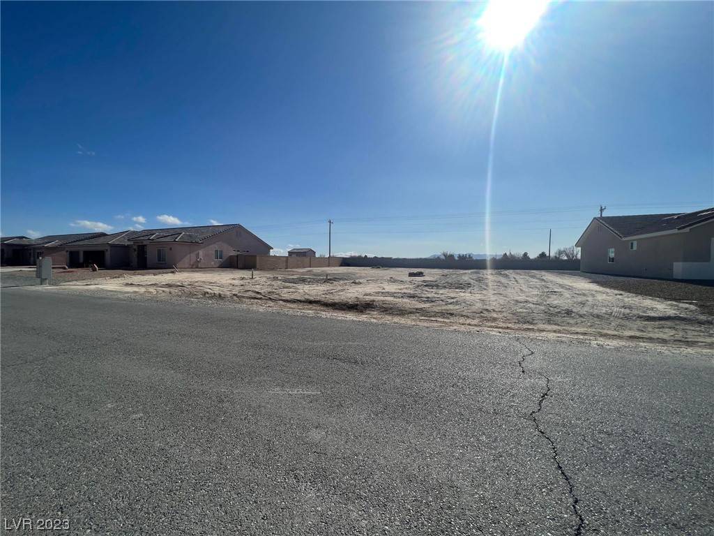 Pahrump, NV 89061,4601 Honey Locust Drive