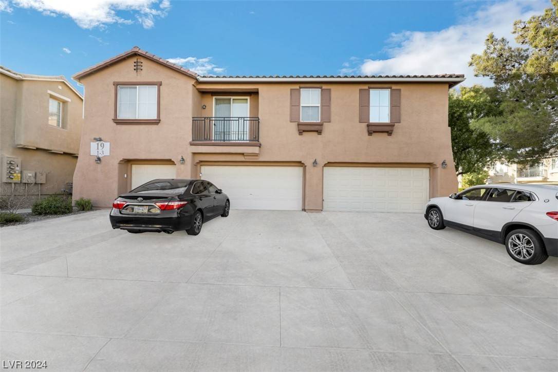 Henderson, NV 89012,19 HUDSON CANYON Street #3