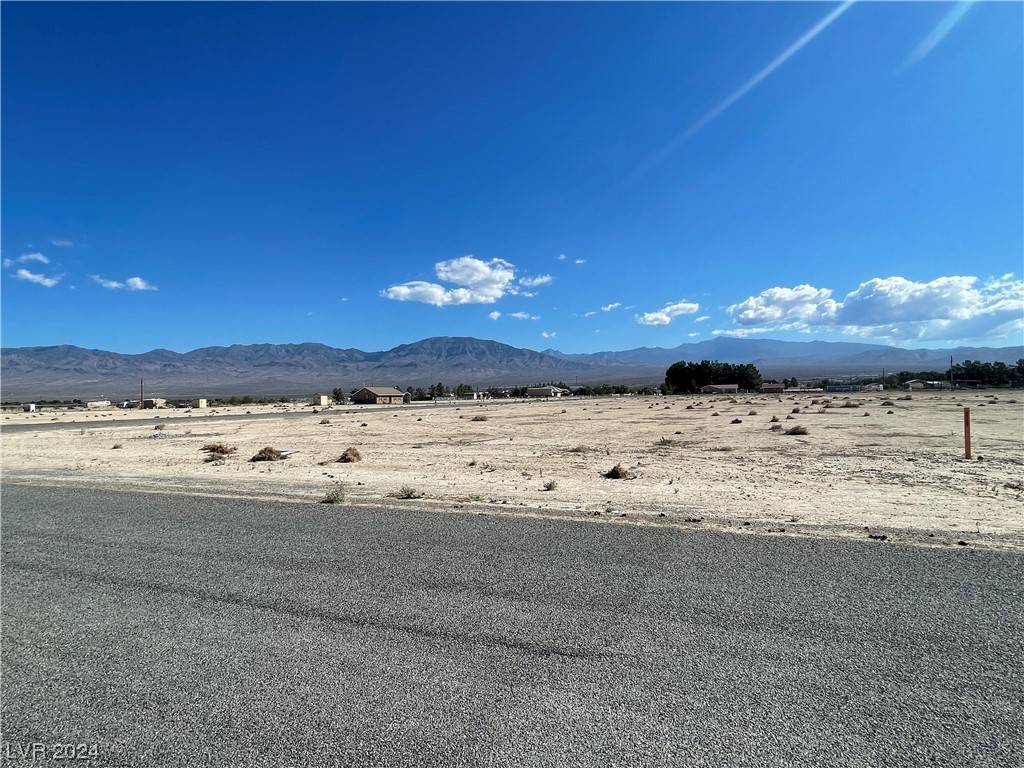 Pahrump, NV 89060,2611 N Lola Lane