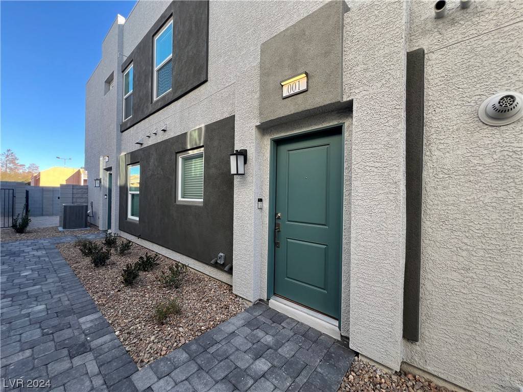 Las Vegas, NV 89115,4262 Lemay Street #1