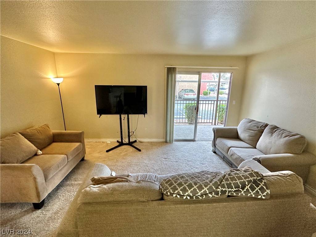 Las Vegas, NV 89103,5180 Indian River Drive #353