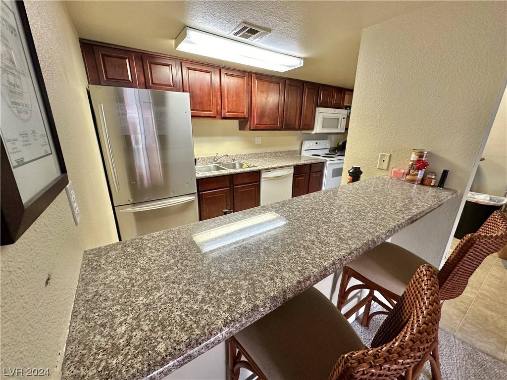 Las Vegas, NV 89103,5180 Indian River Drive #353