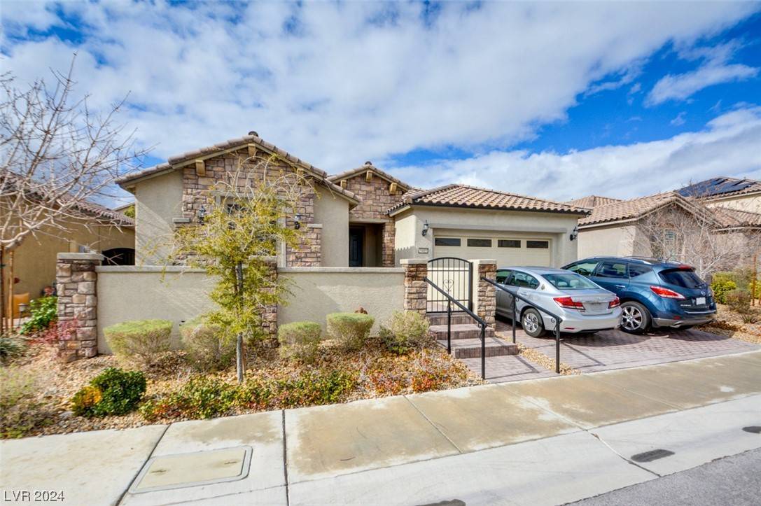 Las Vegas, NV 89166,8405 Canyon Crevasse Street