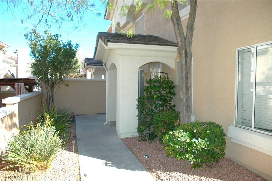 Henderson, NV 89015,510 Amber Moon Street #-