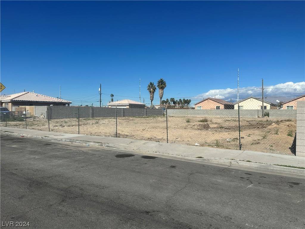 Las Vegas, NV 89106,1352 Blankenship Avenue