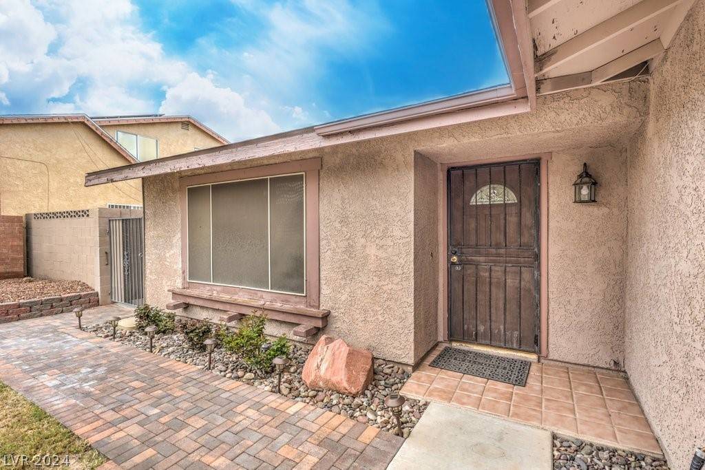 Las Vegas, NV 89147,7386 Mountain Ash Drive