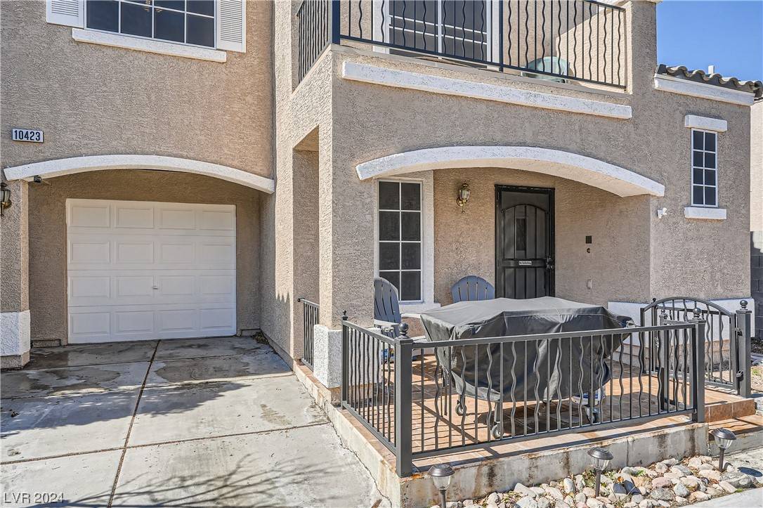 Las Vegas, NV 89183,10423 Perfect Parsley Street