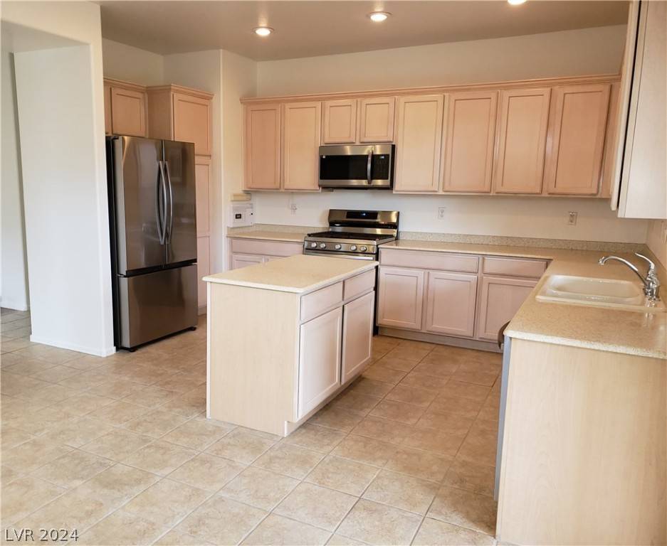 Henderson, NV 89012,539 Cypress Links Avenue