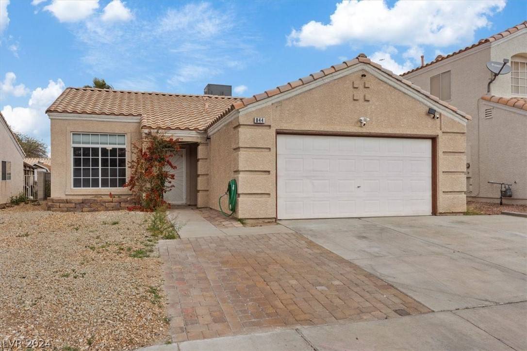 Henderson, NV 89015,844 Zinnia Circle