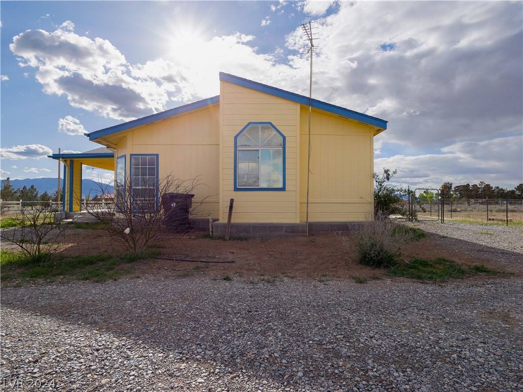 Pahrump, NV 89048,240 Hallsway Street