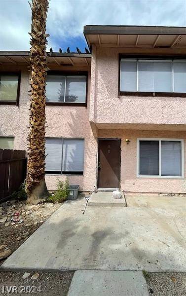 Las Vegas, NV 89119,4363 Spencer Street #8