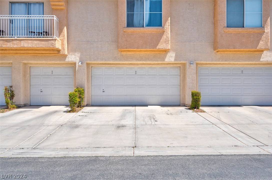 Las Vegas, NV 89118,5000 Red Rock Street #245