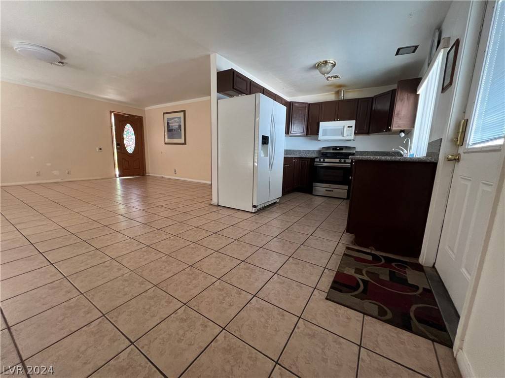 Las Vegas, NV 89146,5034 Cindy Way