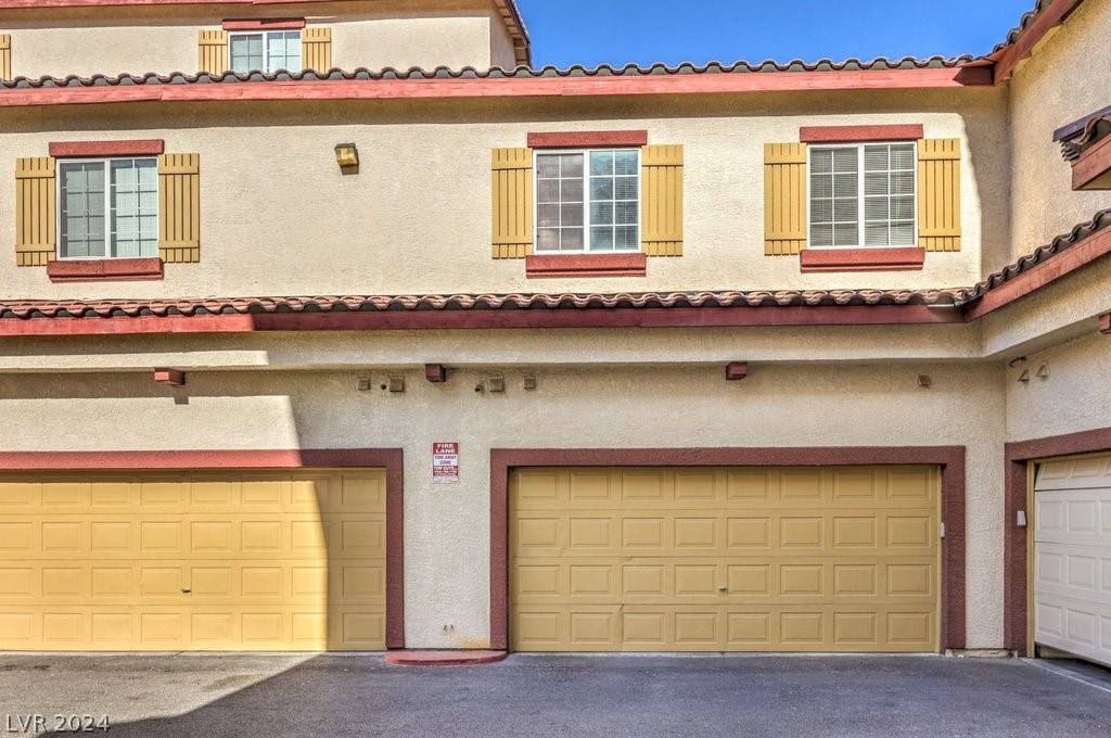 North Las Vegas, NV 89031,5950 Barbosa Drive #8