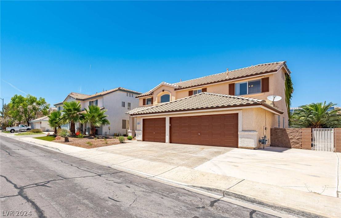 Las Vegas, NV 89014,1274 Dove Tree Court